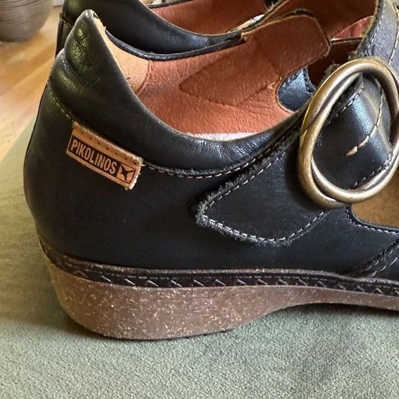 Pikolinos Granada Mary Jane, Black - Picture 2 of 14